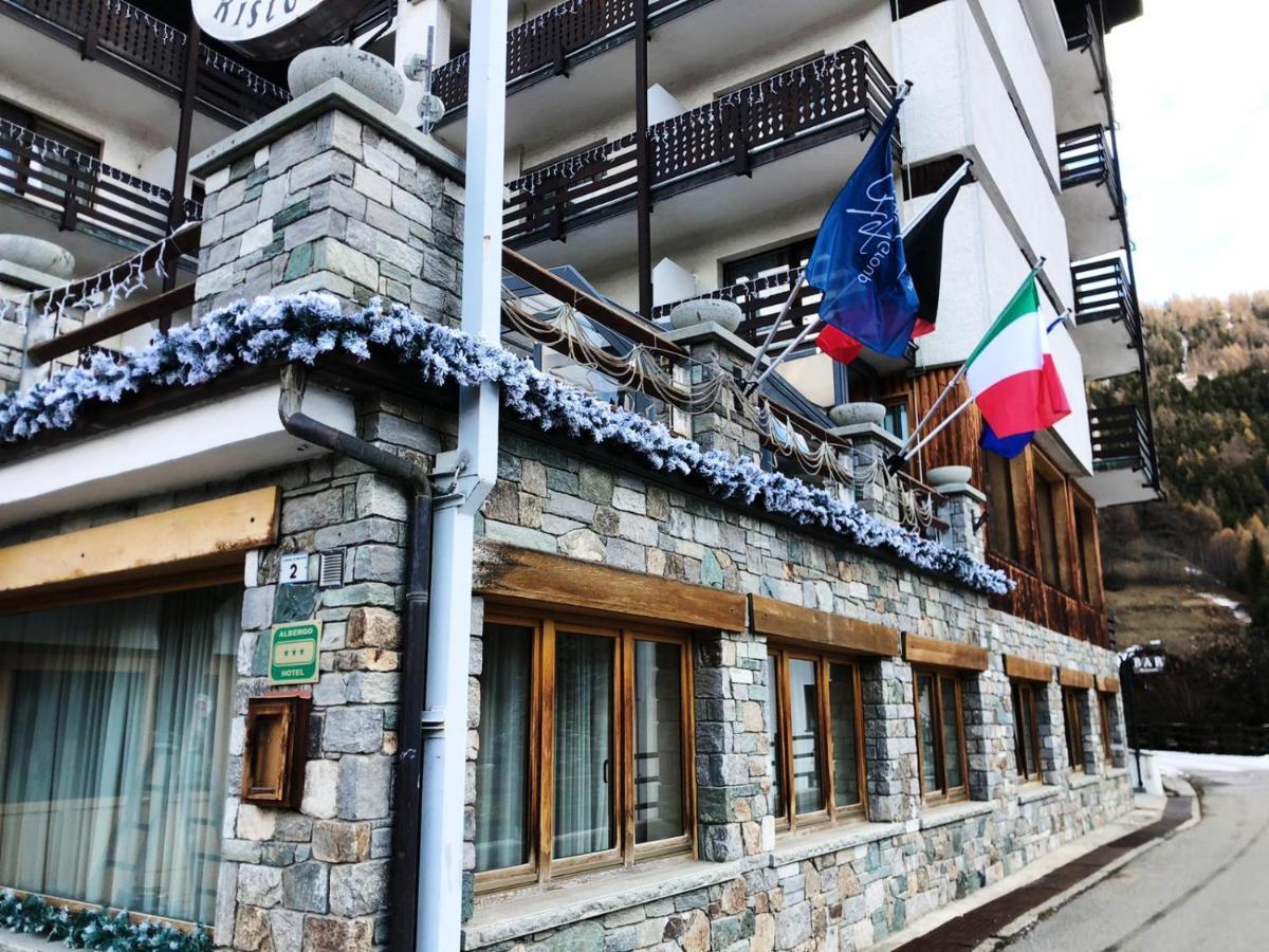 Hg Hotel Italia Brusson Exteriér fotografie