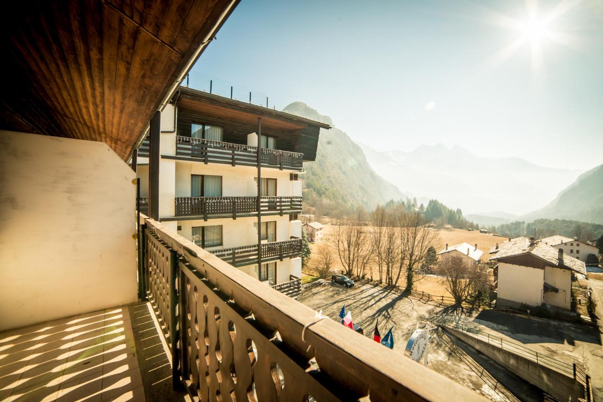 Hg Hotel Italia Brusson Exteriér fotografie