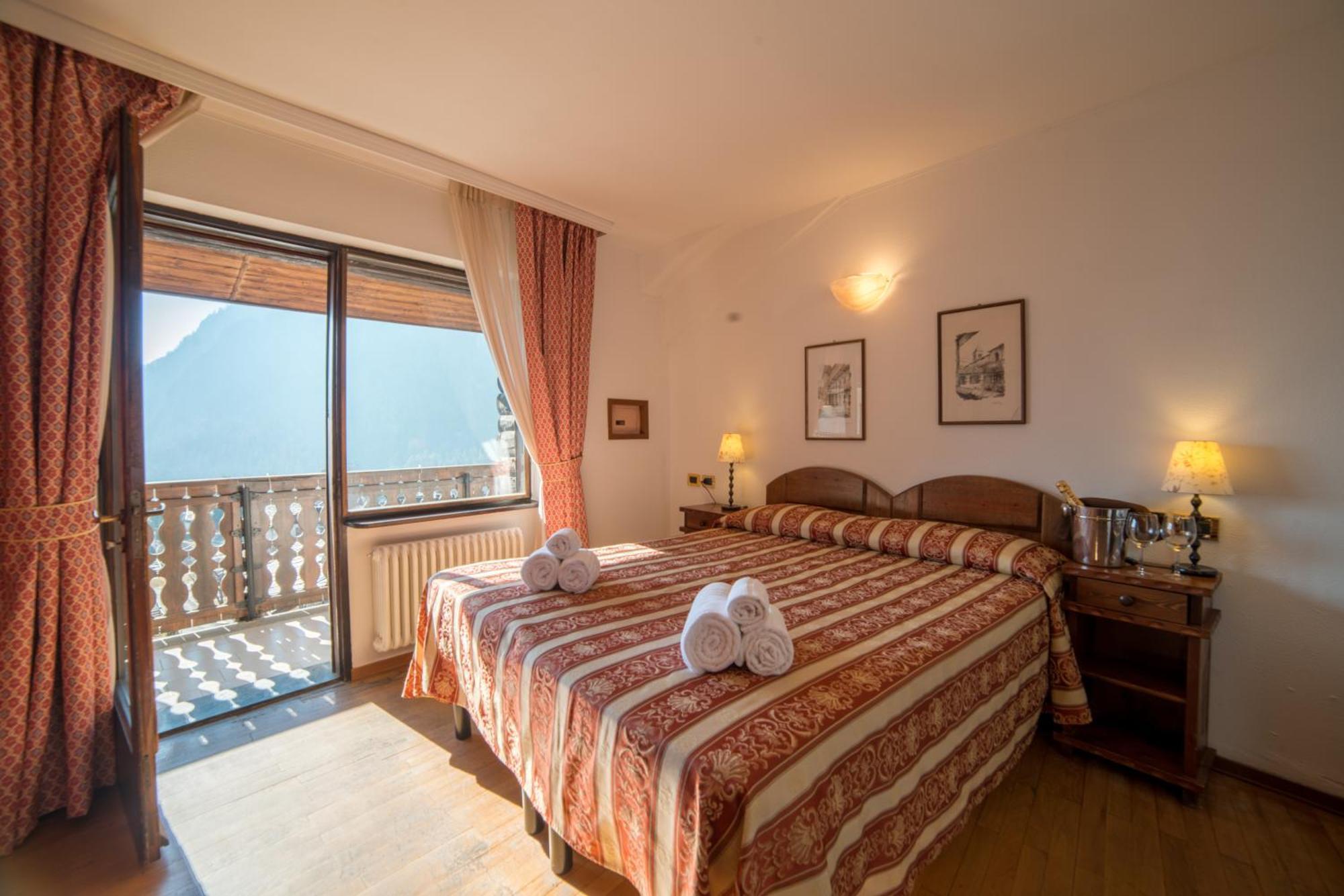 Hg Hotel Italia Brusson Exteriér fotografie