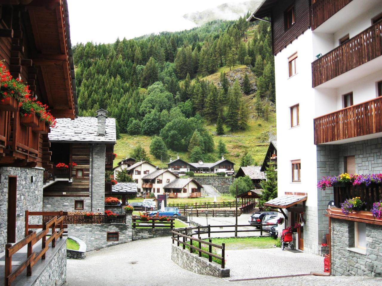 Hg Hotel Italia Brusson Exteriér fotografie