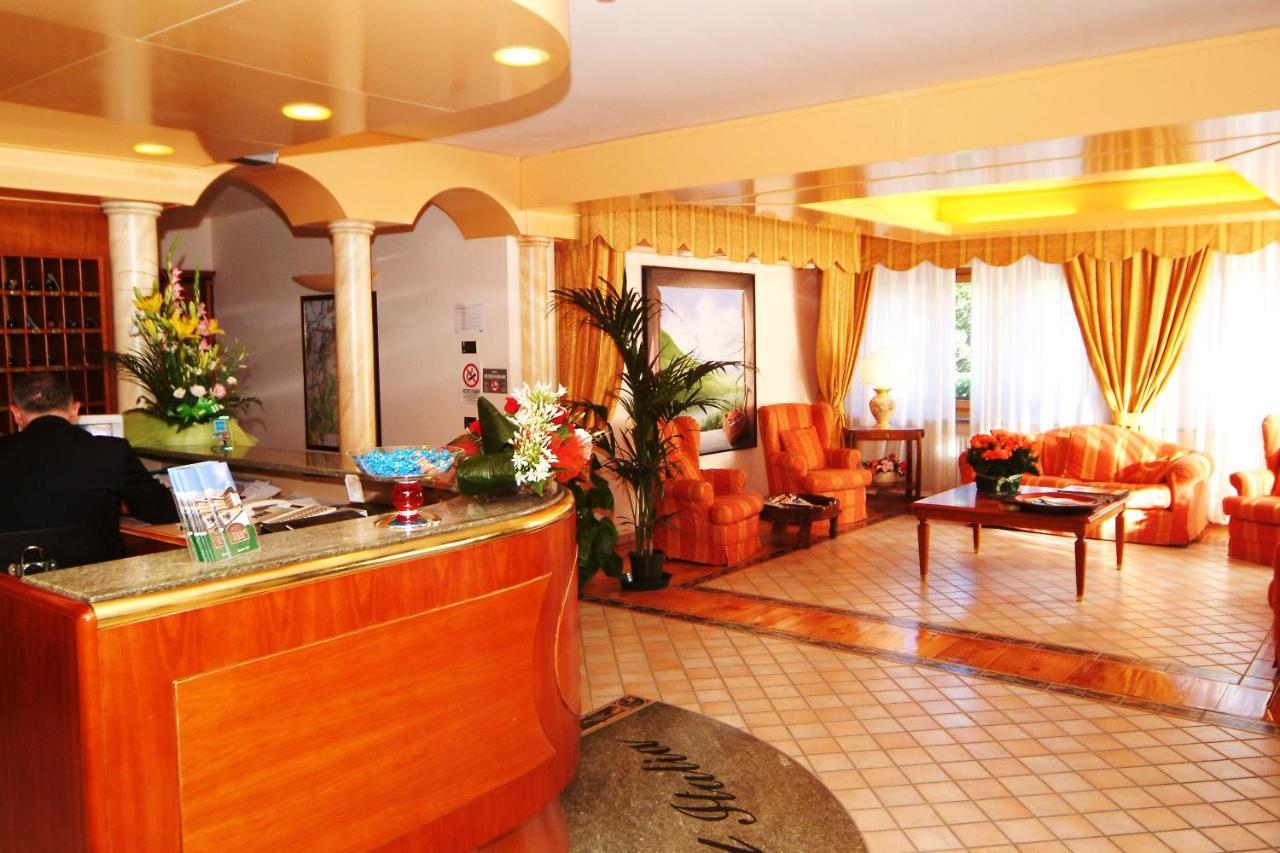 Hg Hotel Italia Brusson Exteriér fotografie